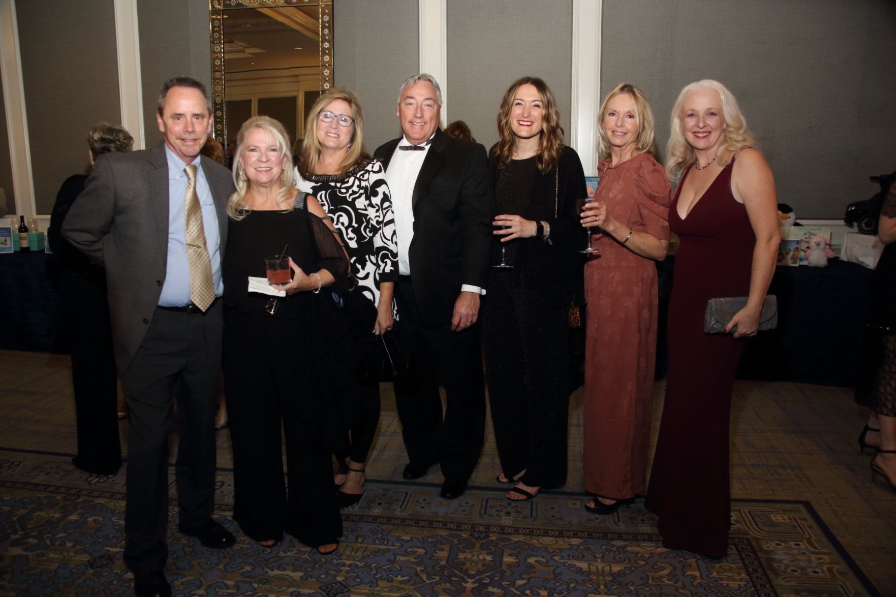 Greg Neu, Rita Lovett, Alison and Terry Roberts, Julia Roberts, Vicki Mcloughlin, Kristen Ruttencutter